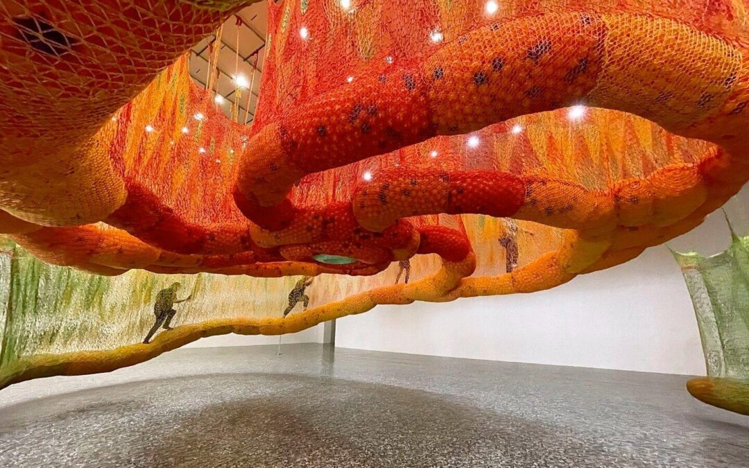 Leading 5 Tech-Driven Art Installations: Exploring AI, AR, and VR Innovations