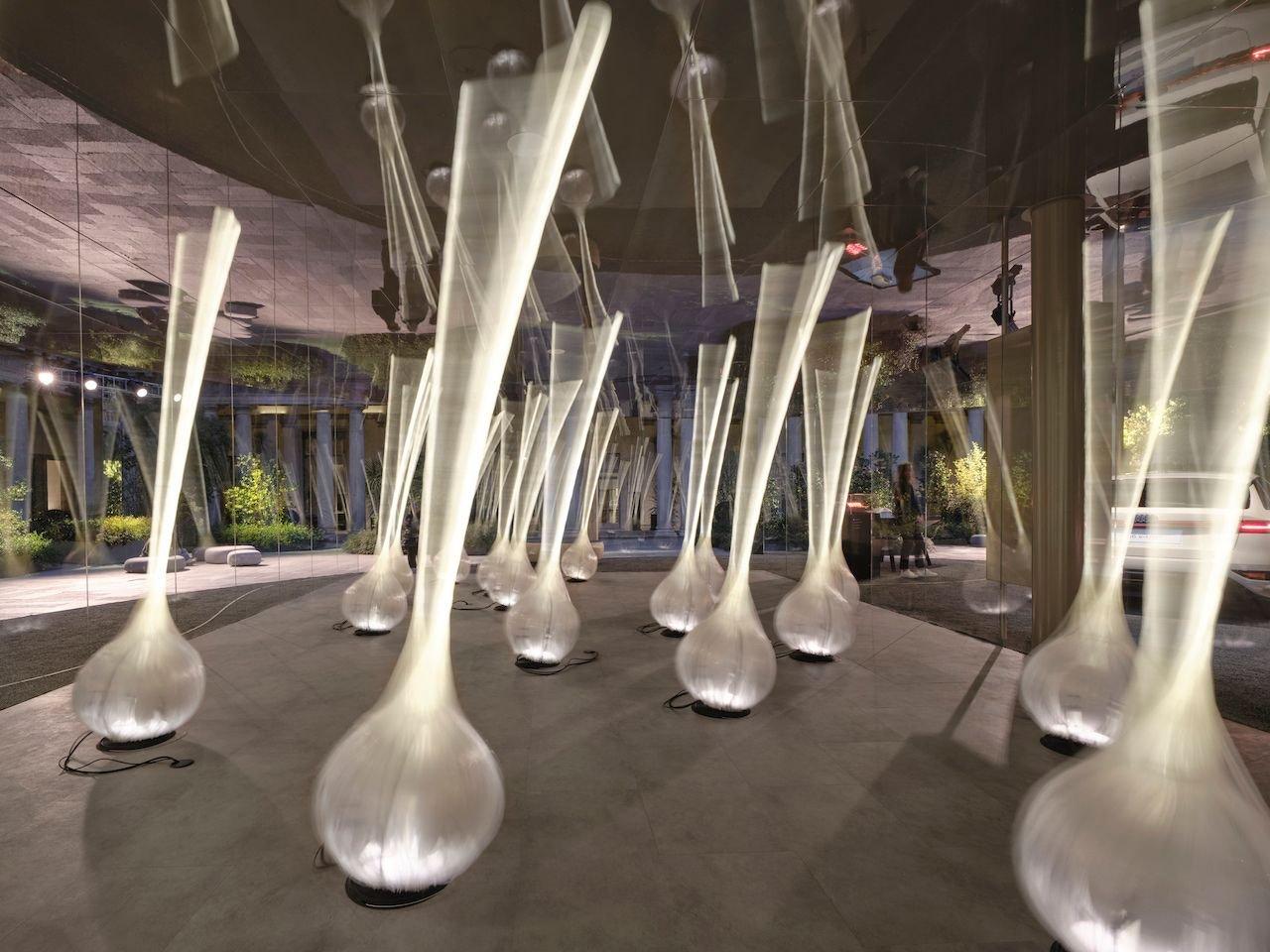 Top 5 Tech-Driven Art Installations: Exploring ‌AI, AR, and ⁤VR ‌Innovations